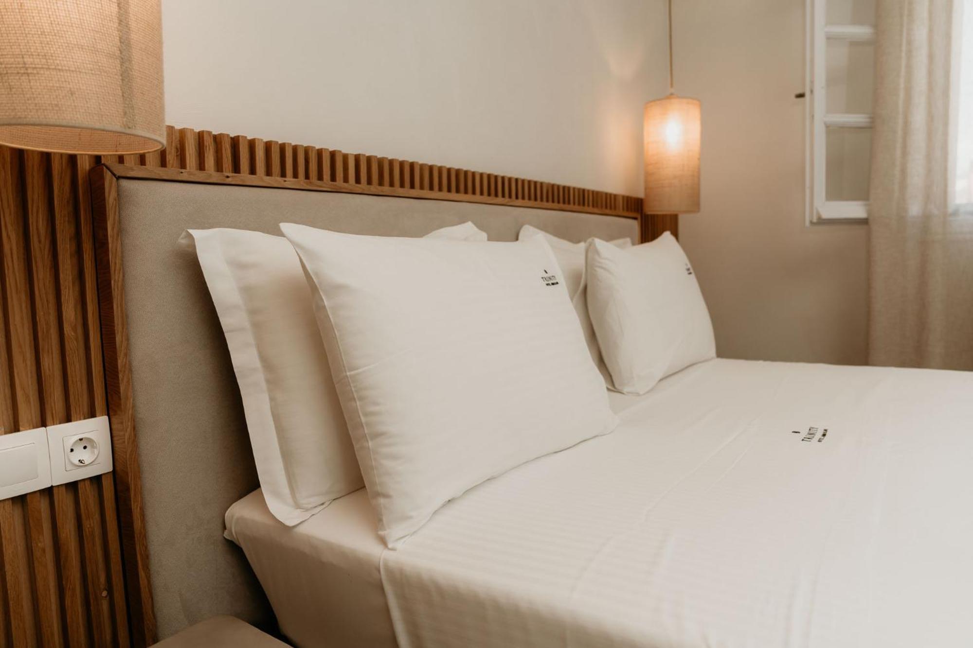 Trinity The Hotel Амолиани Экстерьер фото